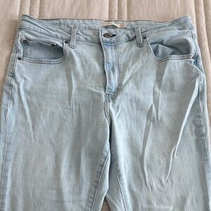Levi's Women's Flare Jeans in Light Blue